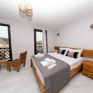 Foca Kybele İzmir